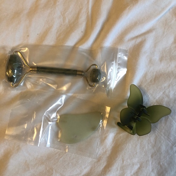 Jade Beauty Bundle - Picture 4 of 7